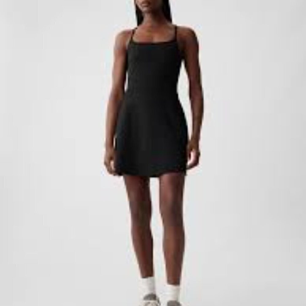 Women's GapFit Power Exercise Dress in True Black